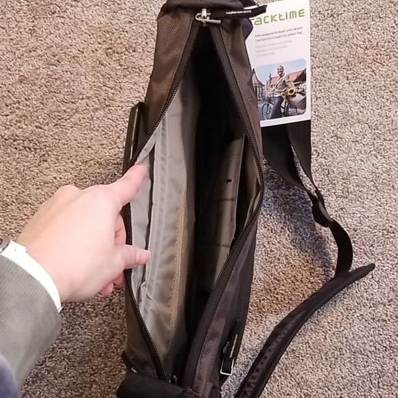 Racktime- Shoulder It Bag - Picture 6 of 8